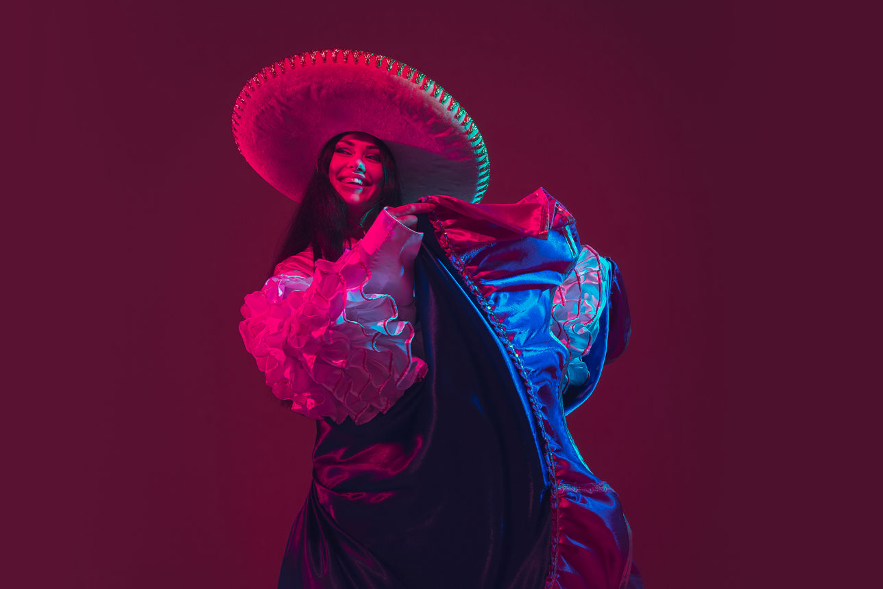 serenata contacto